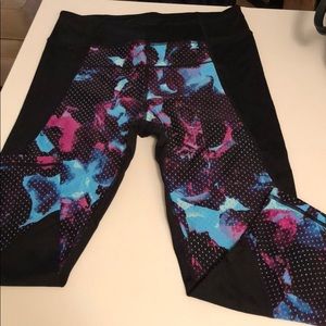 Calvin Klein workout capris